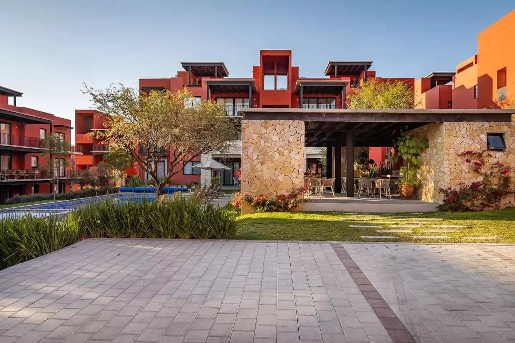 Condo Estrella 109 — photo 4 of 10