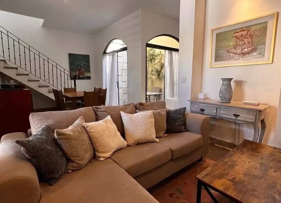Casa Sombrero — photo 1 of 10