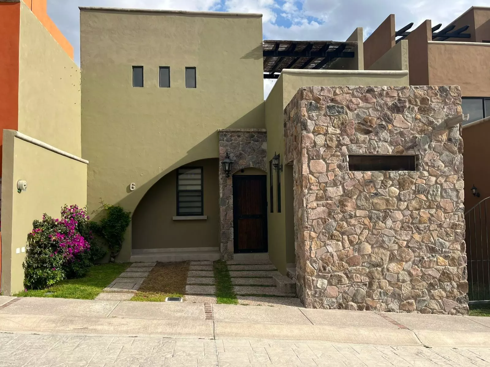 Casa Sombrero — photo 2 of 10