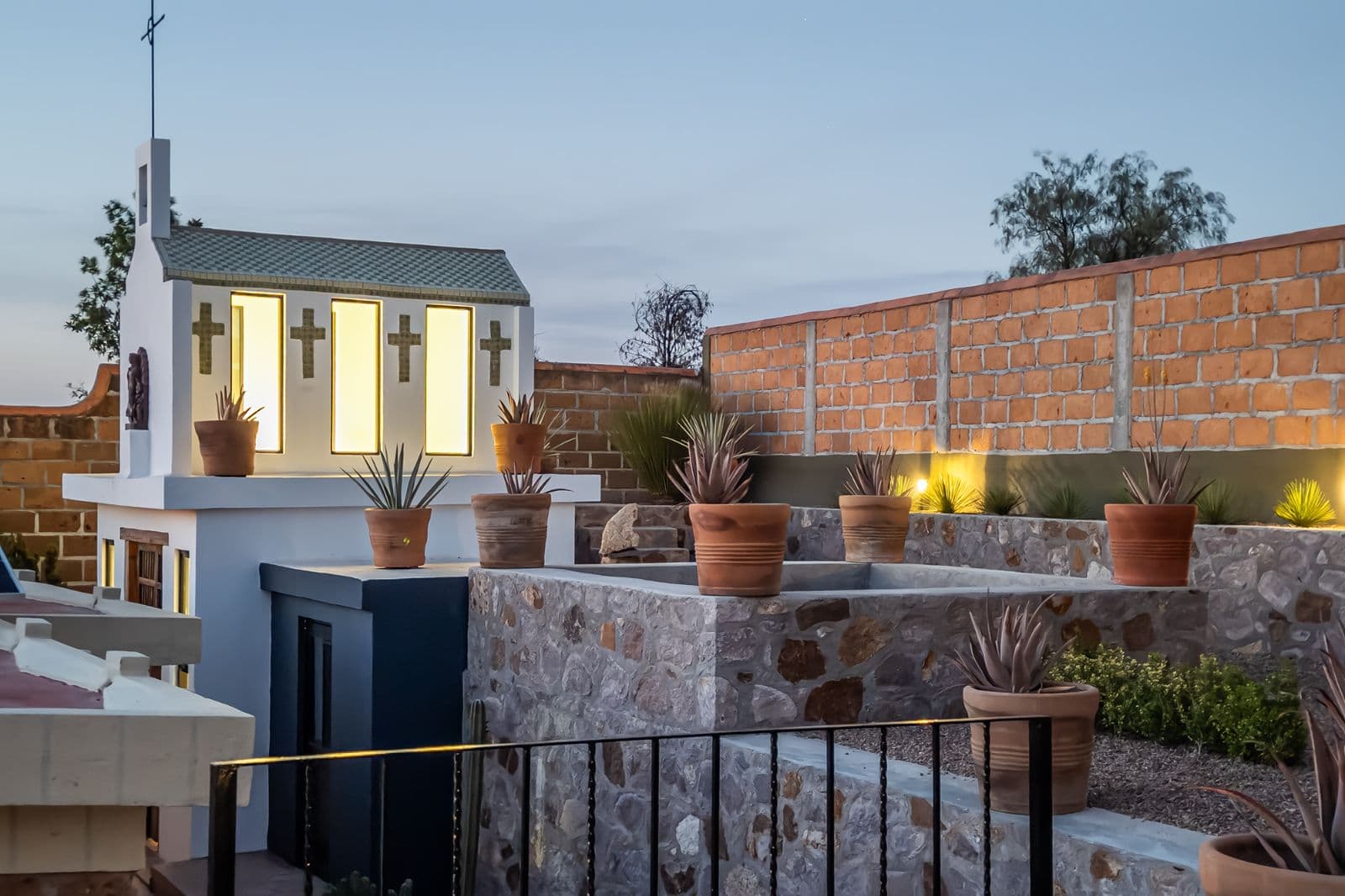 Casa Golden Sunset — photo 1 of 10