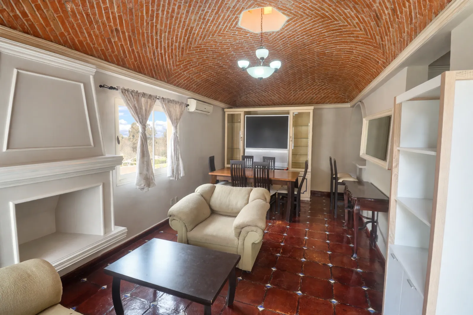 Acojedora Casa con Jardín — photo 7 of 10