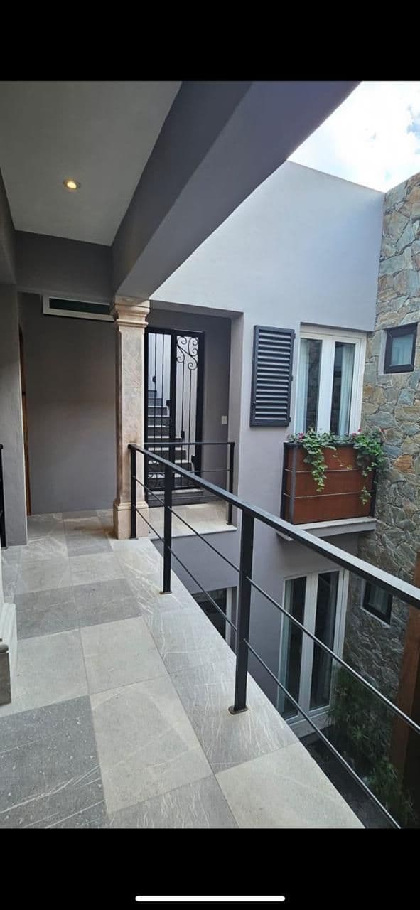 CASA XANTHE — photo 2 of 10
