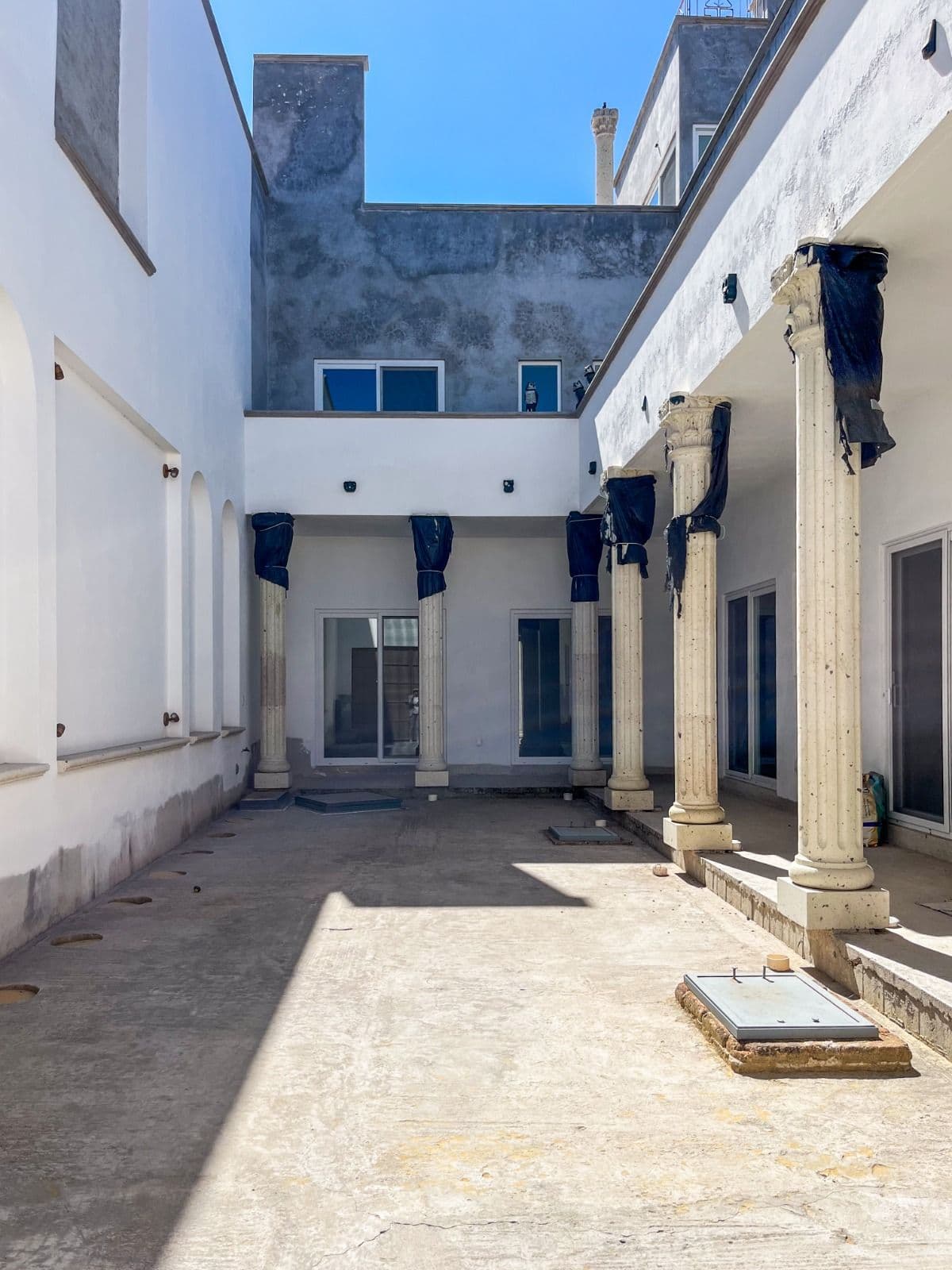 CASA BLANCA — photo 4 of 10