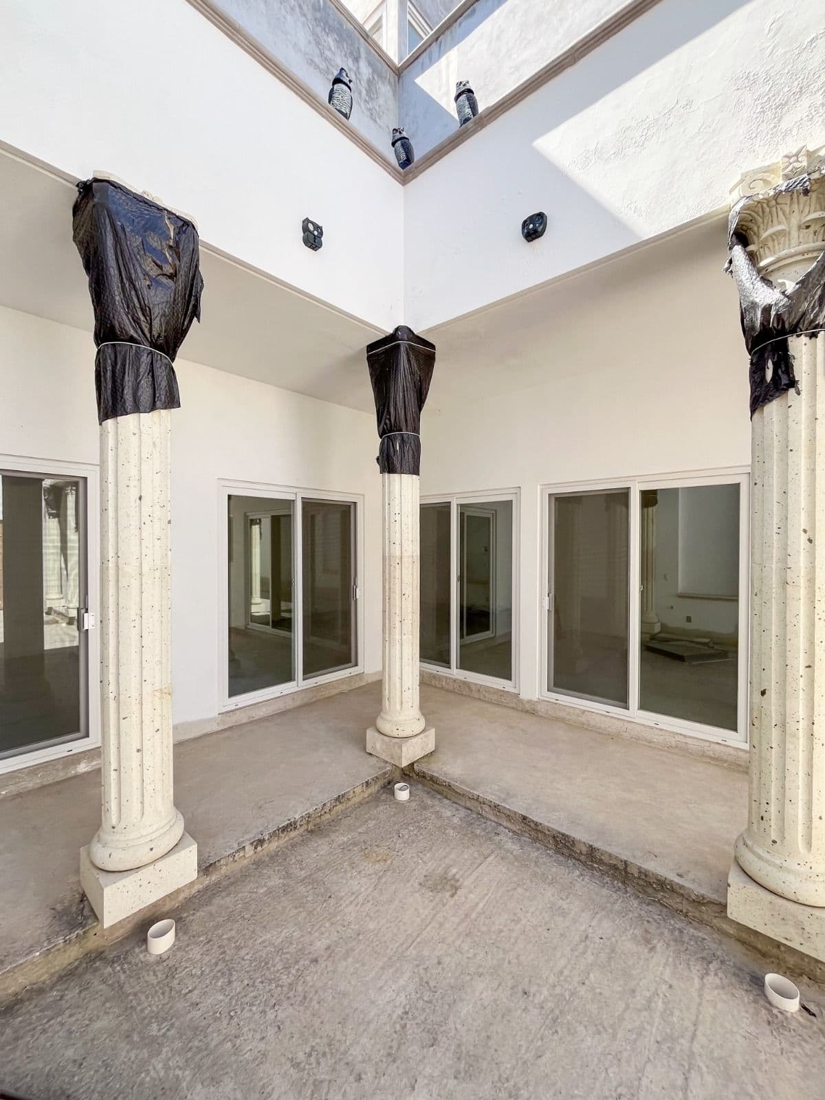 CASA BLANCA — photo 5 of 10