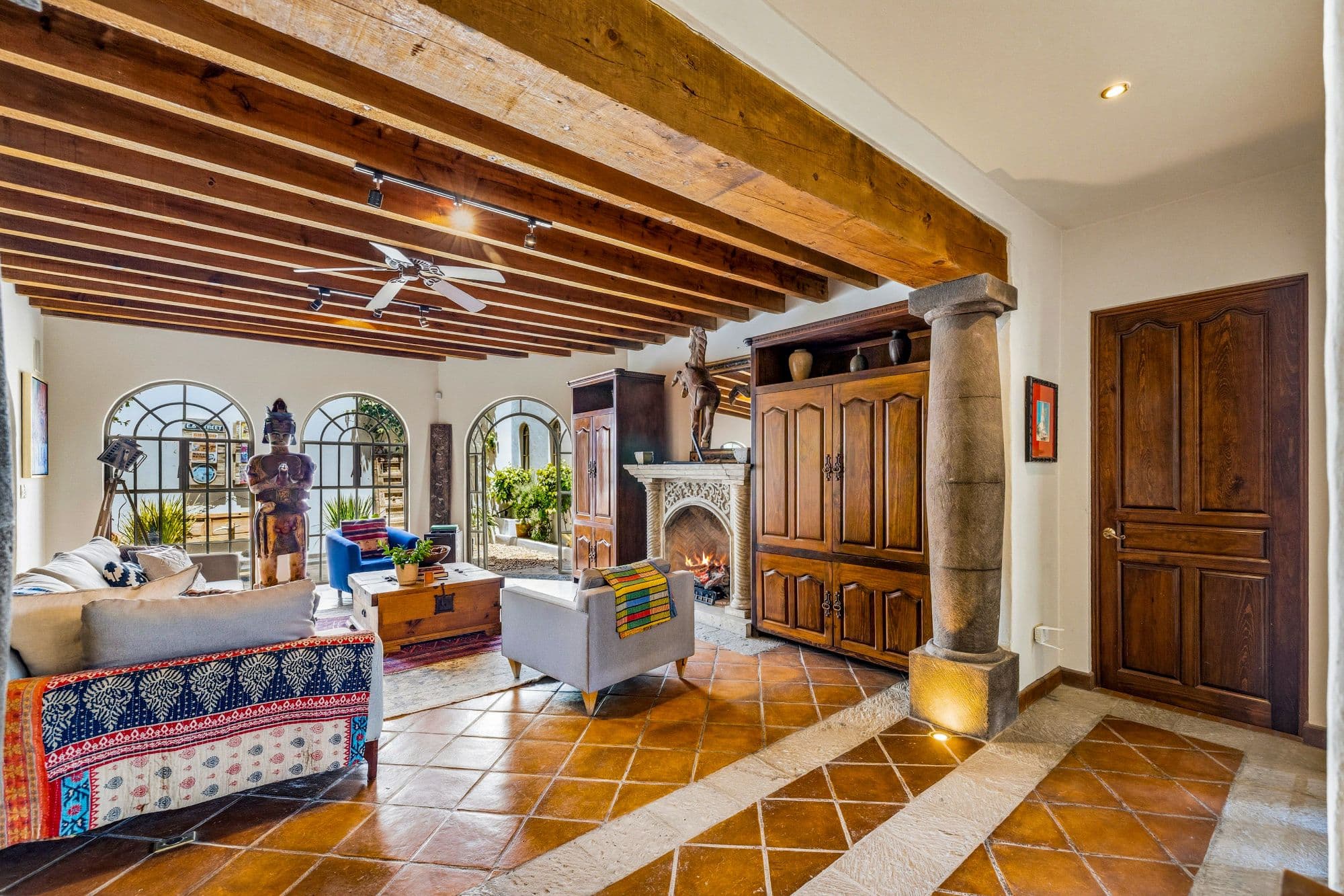 Casa Colonial Eclectica