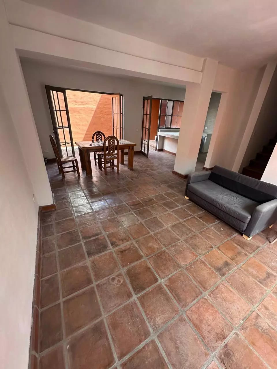CASA ROJA — photo 2 of 9