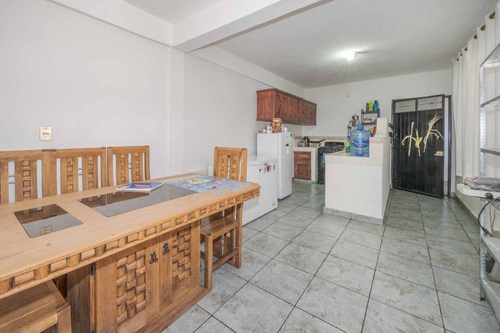 Nine-unit apartment building with varied layouts—ideal for investment. — photo 7 of 10
