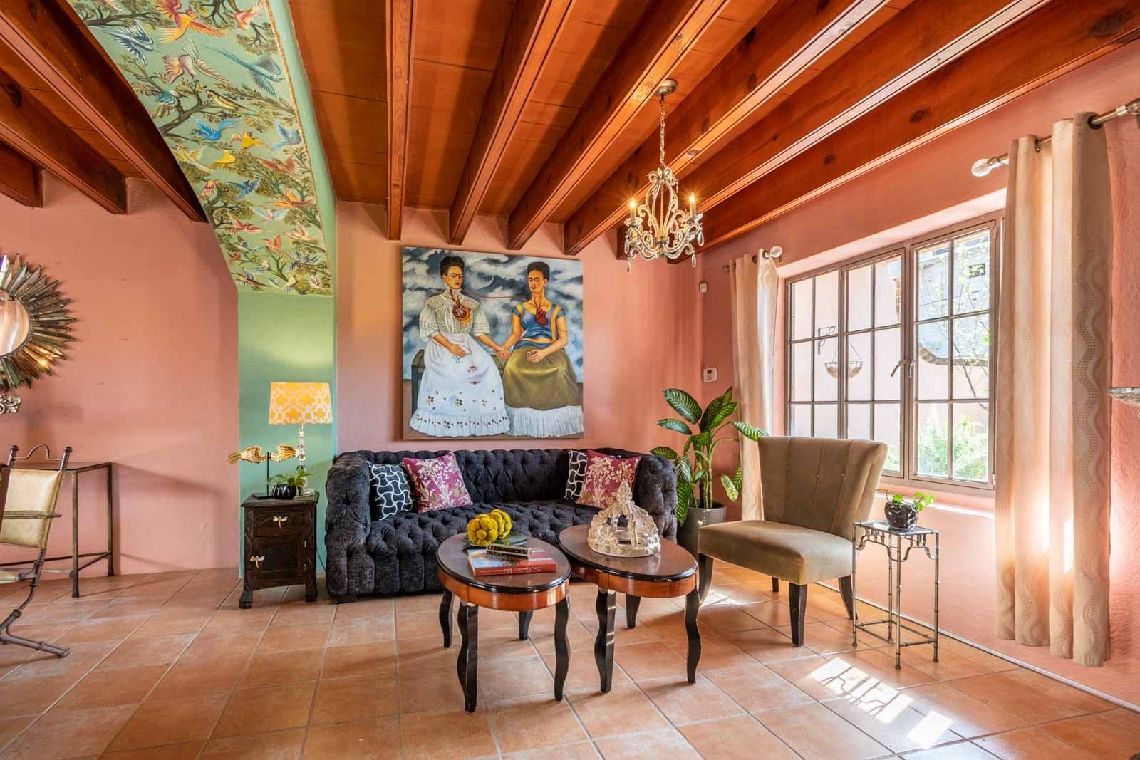 Casa de los Angeles — photo 6 of 10