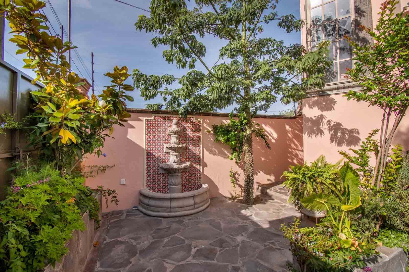 Casa de los Angeles — photo 3 of 10