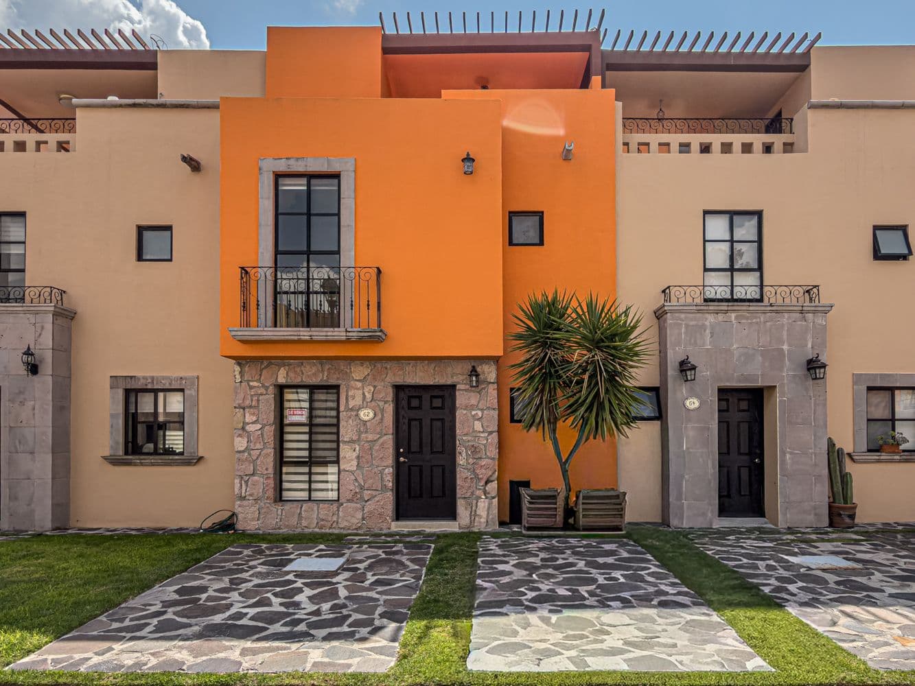 Casa Terracota — photo 1 of 10