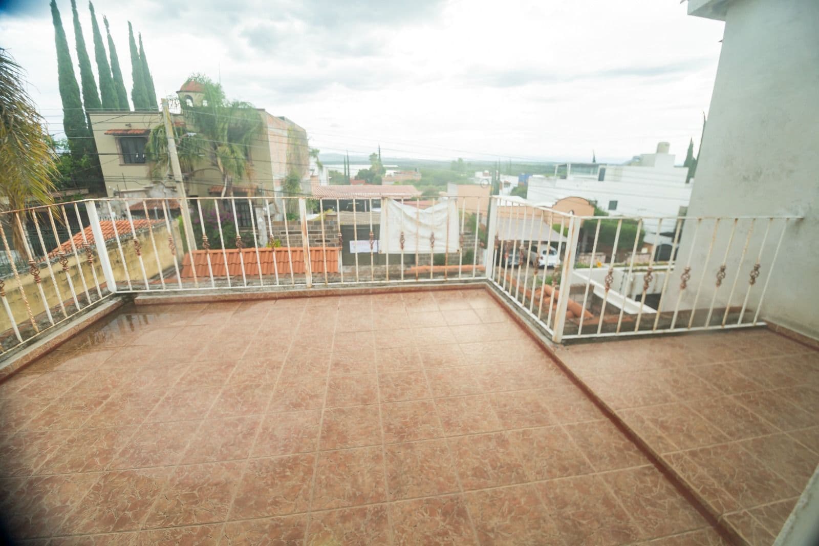 CASA EN VENTA PARA REMODELAR, VILLA DE LOS FRAILES — photo 3 of 10