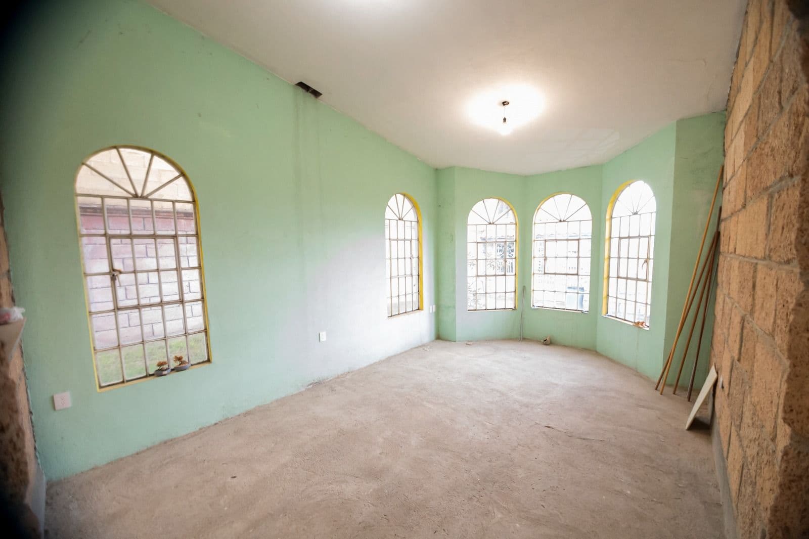CASA EN VENTA PARA REMODELAR, VILLA DE LOS FRAILES — photo 8 of 10