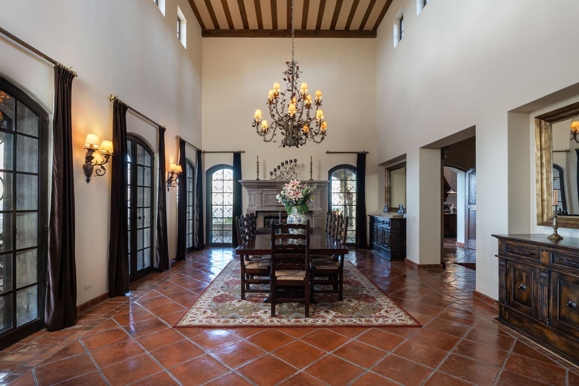 Luxury Mountain Estate — photo 7 of 10