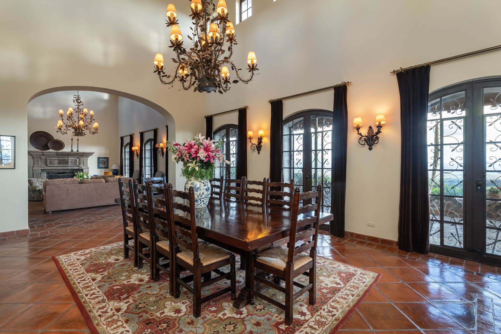 Luxury Mountain Estate — photo 6 of 10