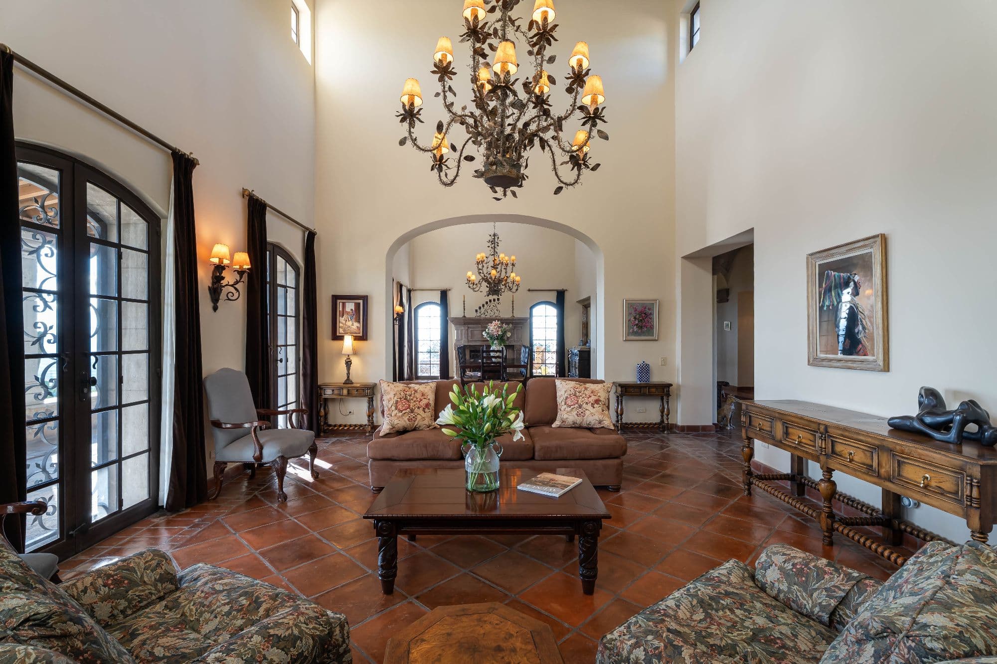 Luxury Mountain Estate — photo 5 of 10