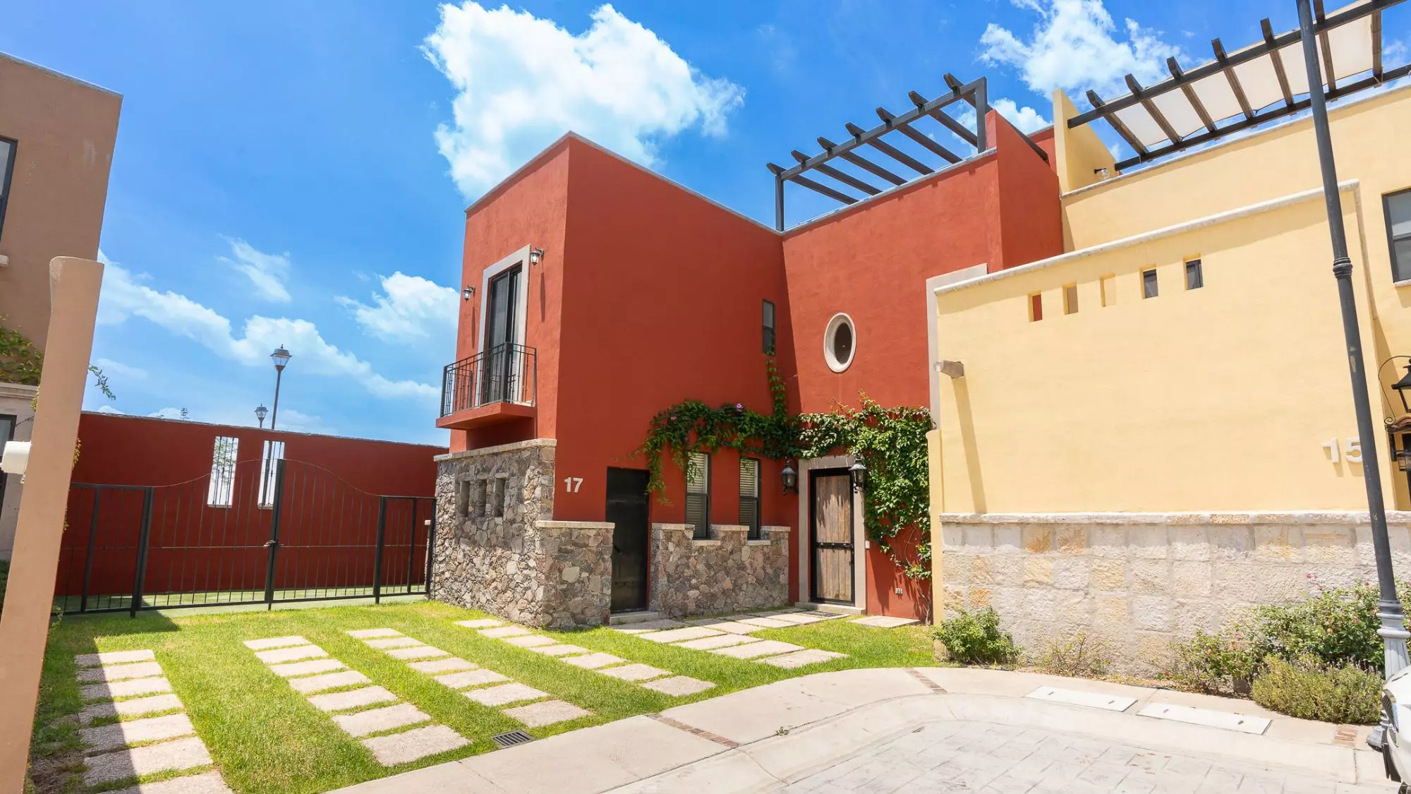 CASA ENCUENTRO — photo 2 of 10