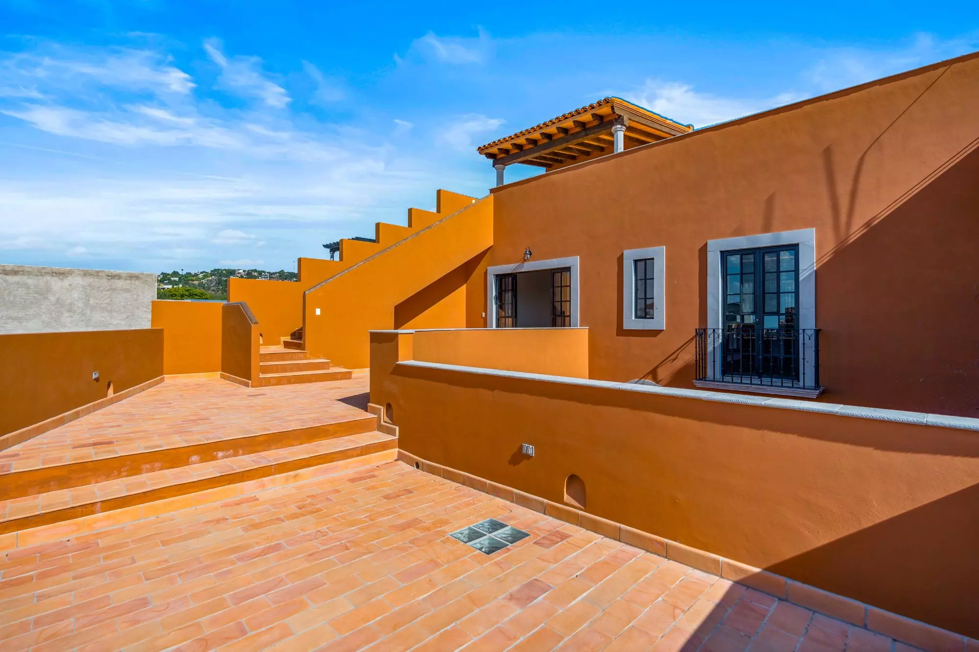 Villa Picasso — photo 1 of 10