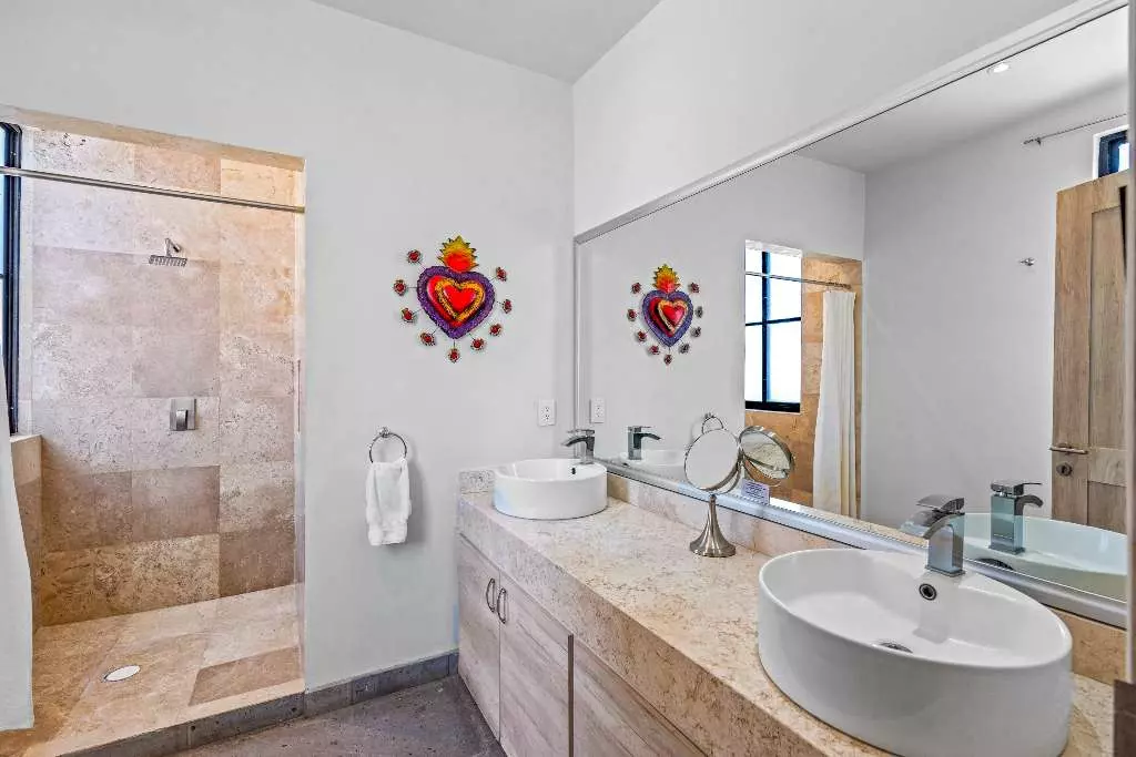 Condo El Milagro — photo 3 of 10