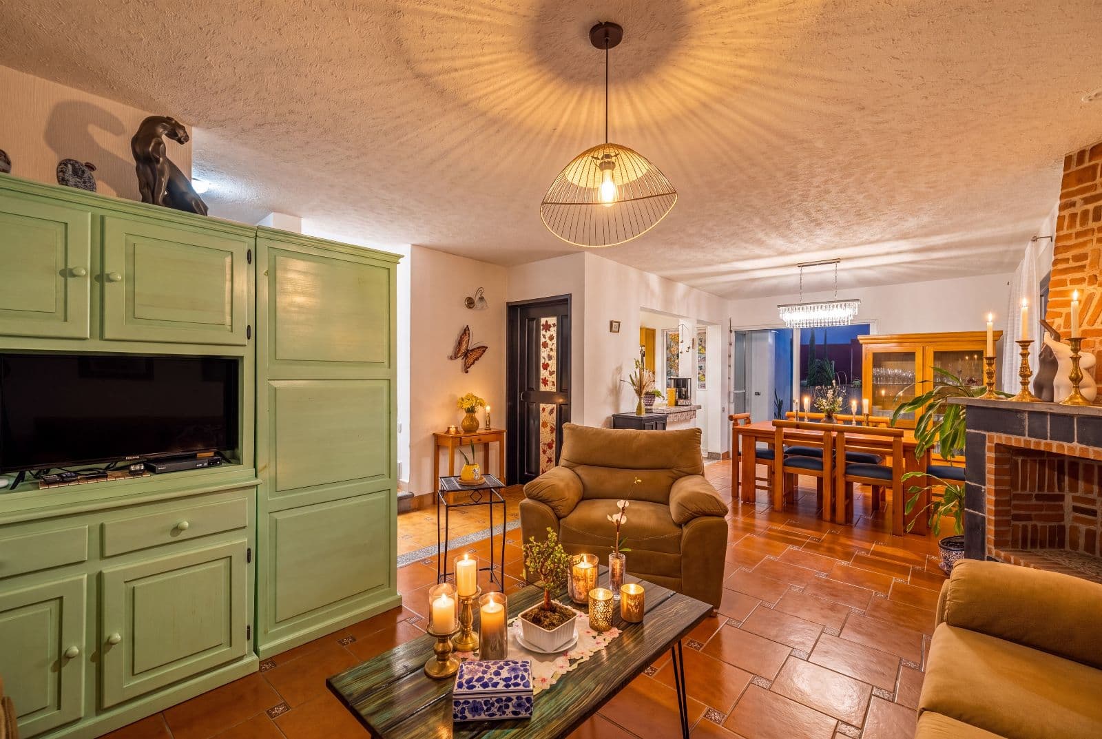 Casa Calle Llano 62 — photo 1 of 10