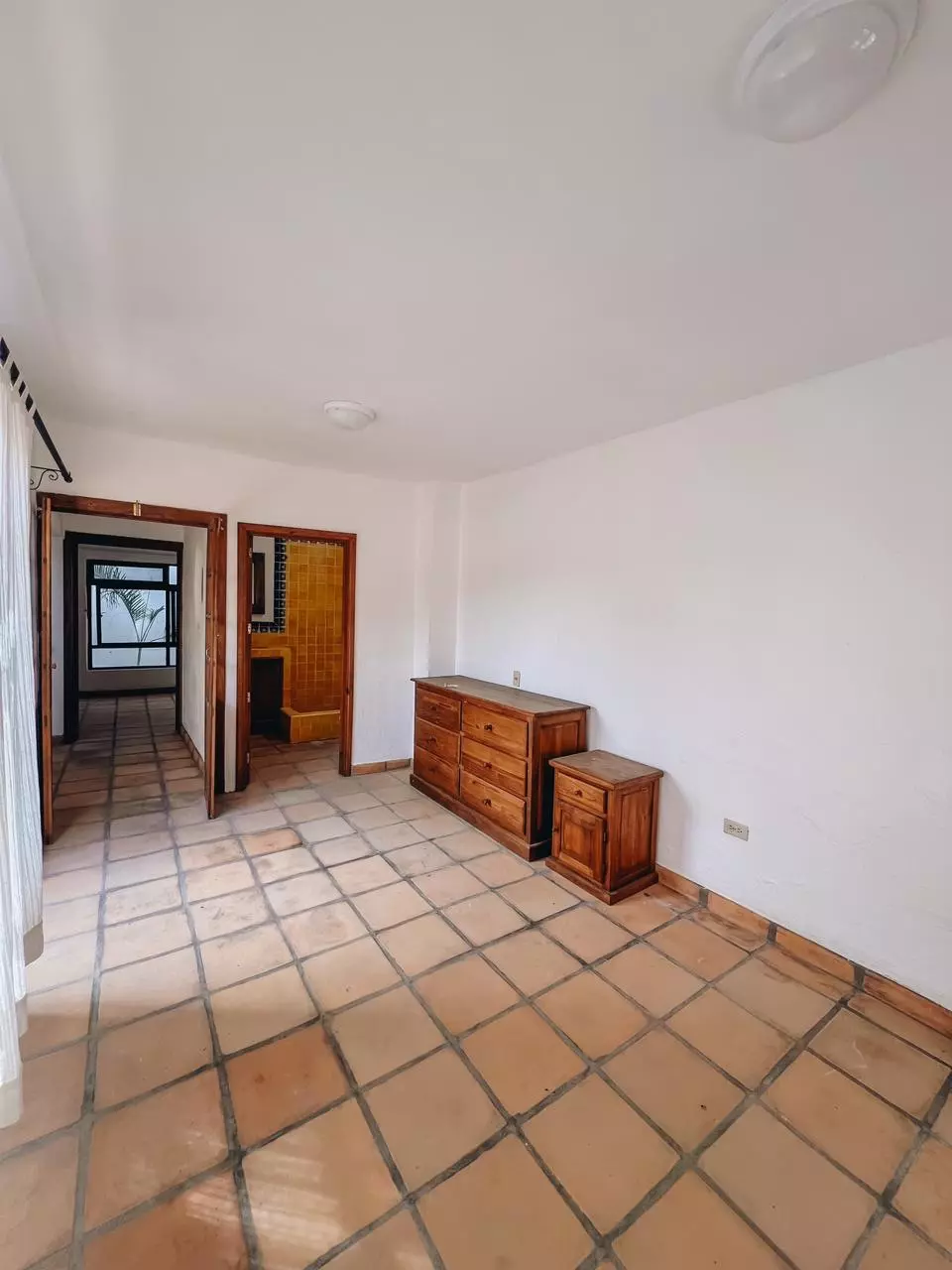 Casa Quebrada — photo 8 of 10