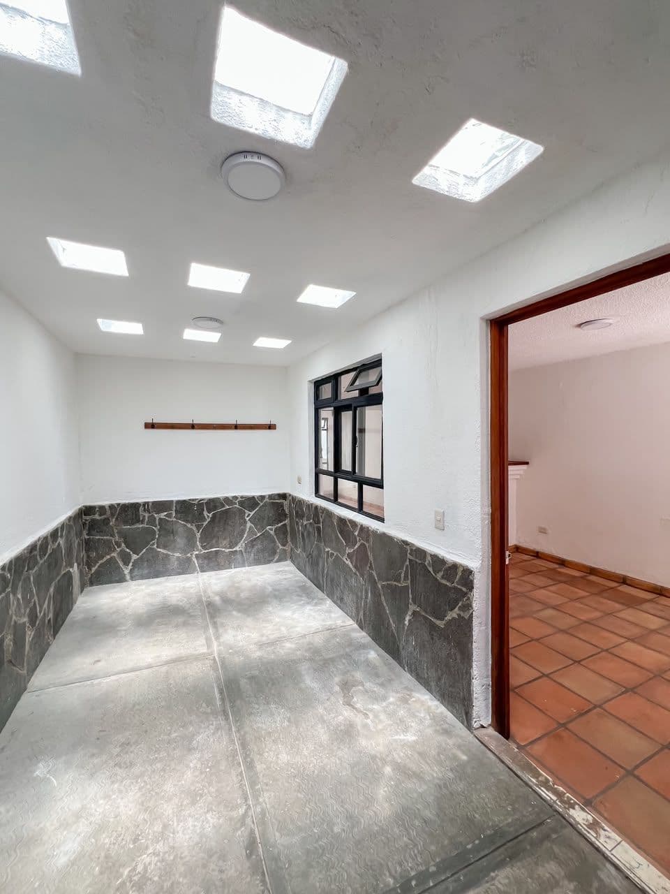 Casa Quebrada — photo 8 of 10