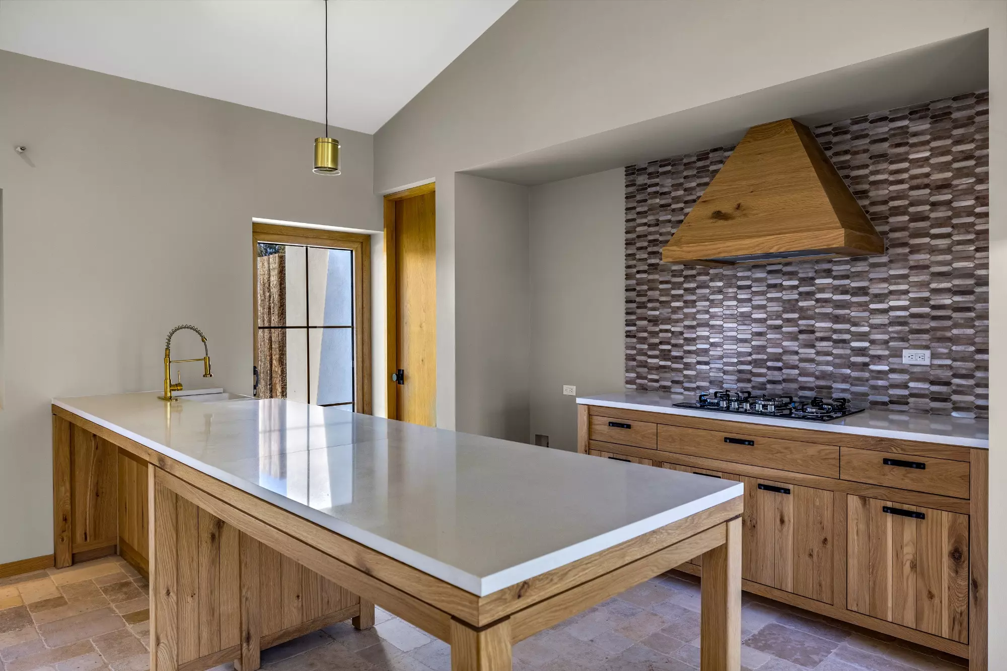 Casa Roble — photo 7 of 10