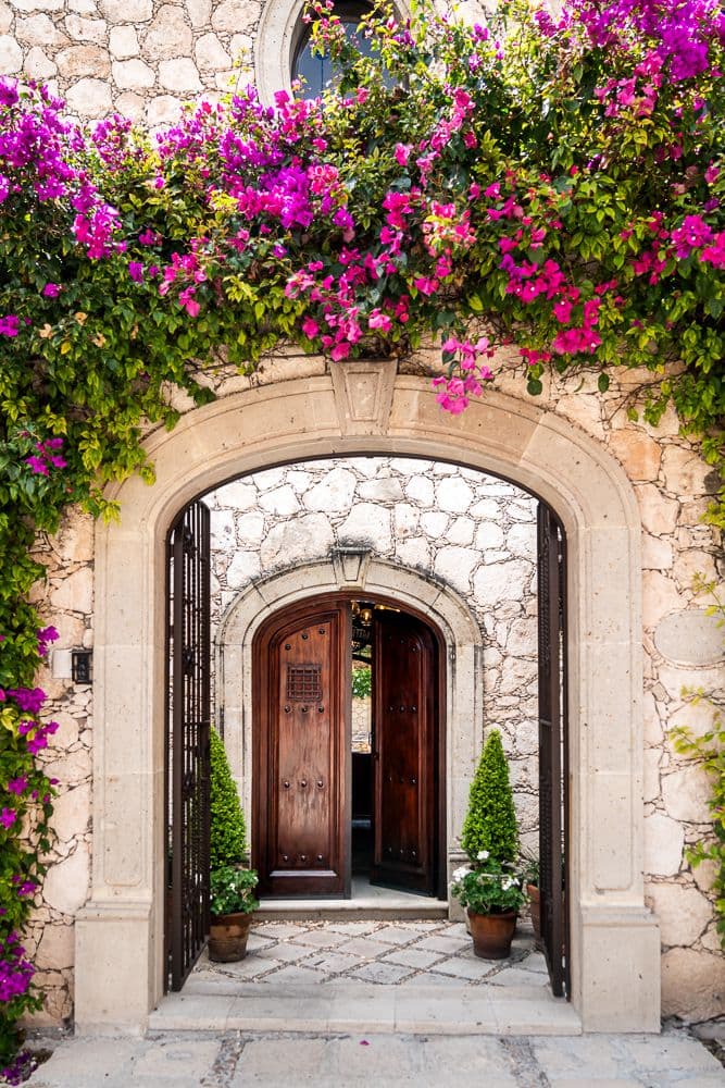 Casa Bella — photo 1 of 10