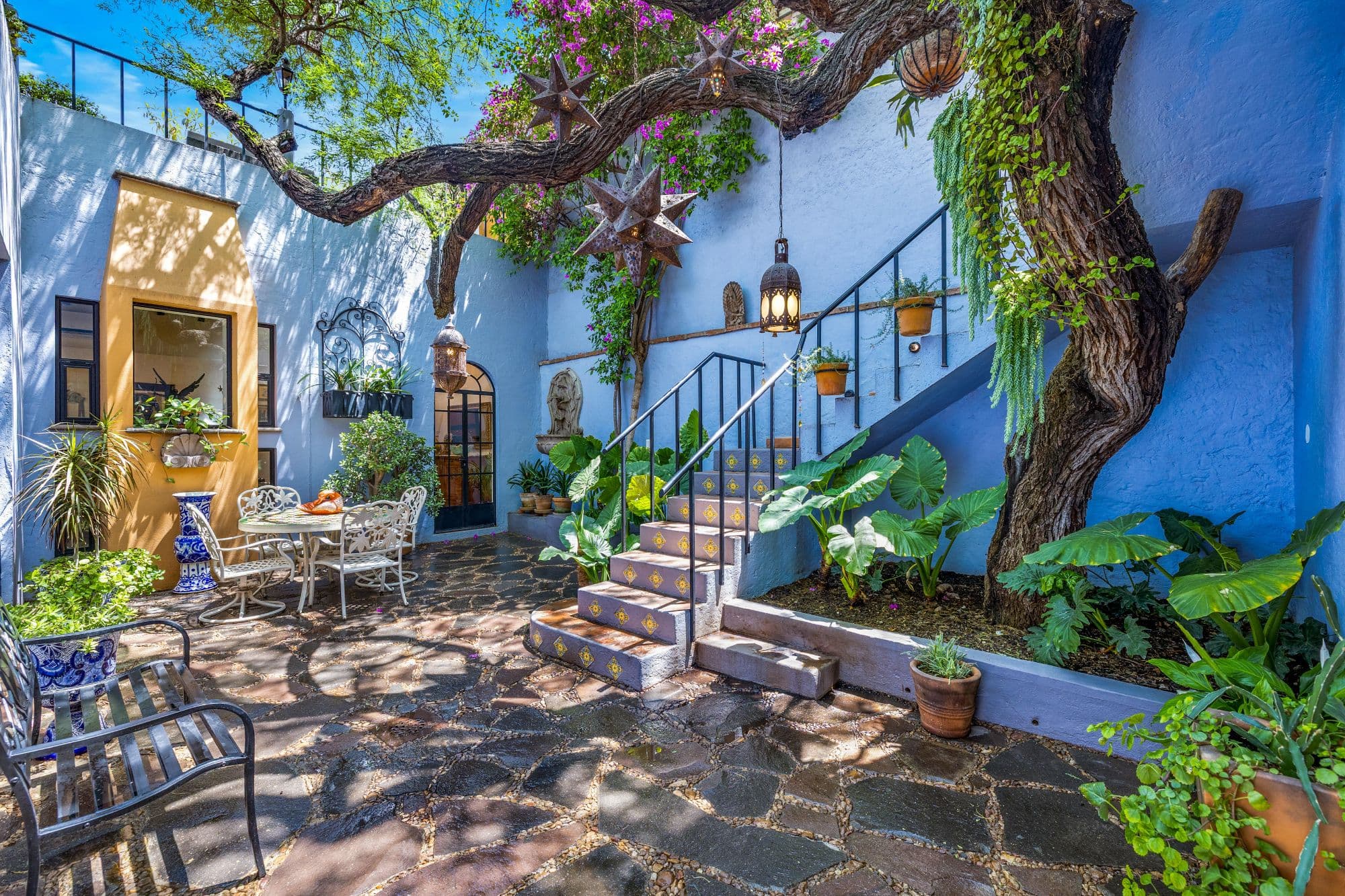 Casa Preciosa — photo 1 of 10