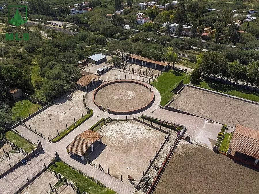Mirador Equestrian Center — photo 2 of 10