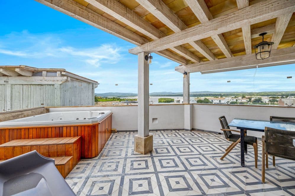 Casa Sauces - Turnkey — photo 2 of 10