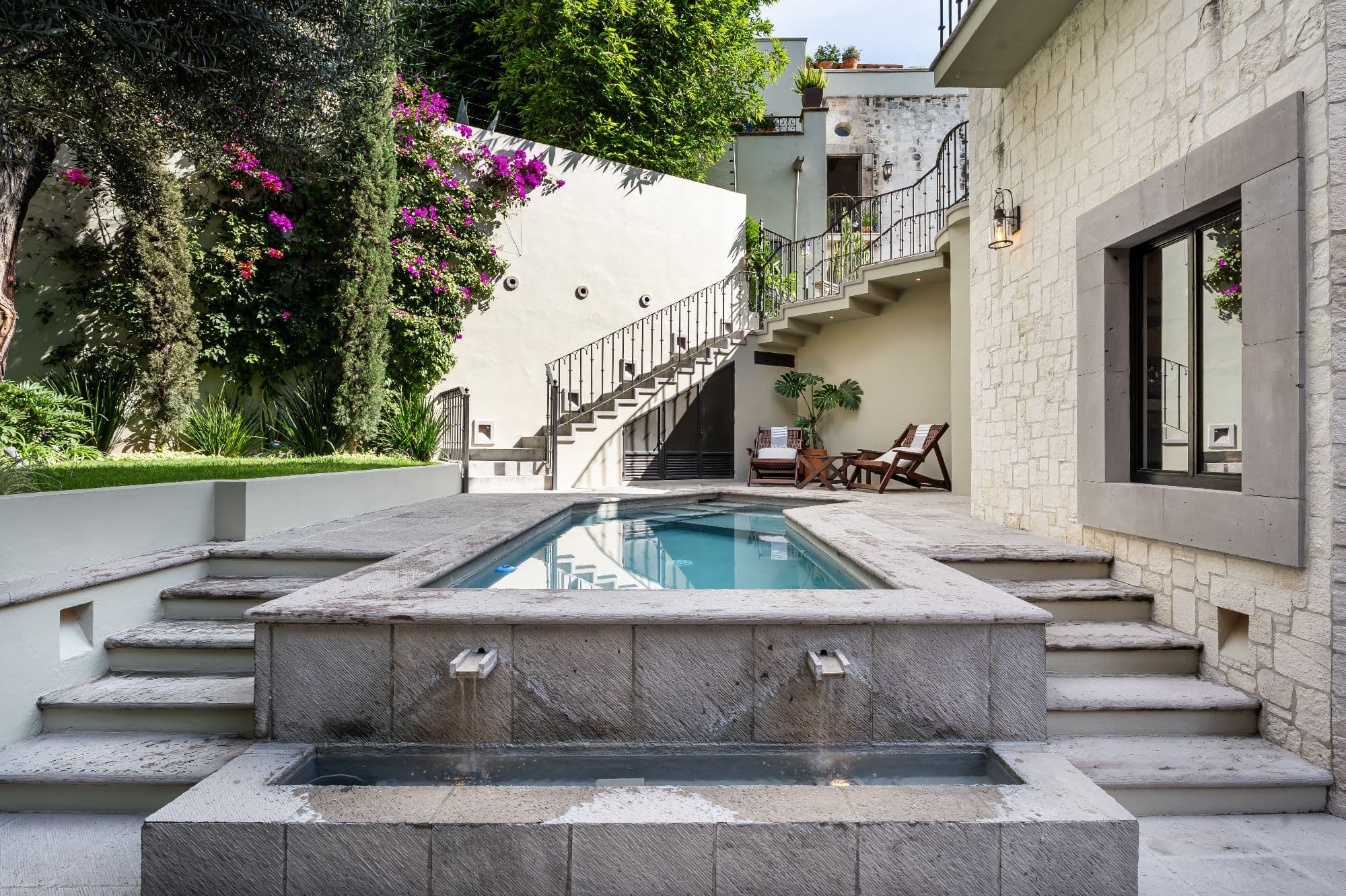 Casa Moderna — photo 3 of 10