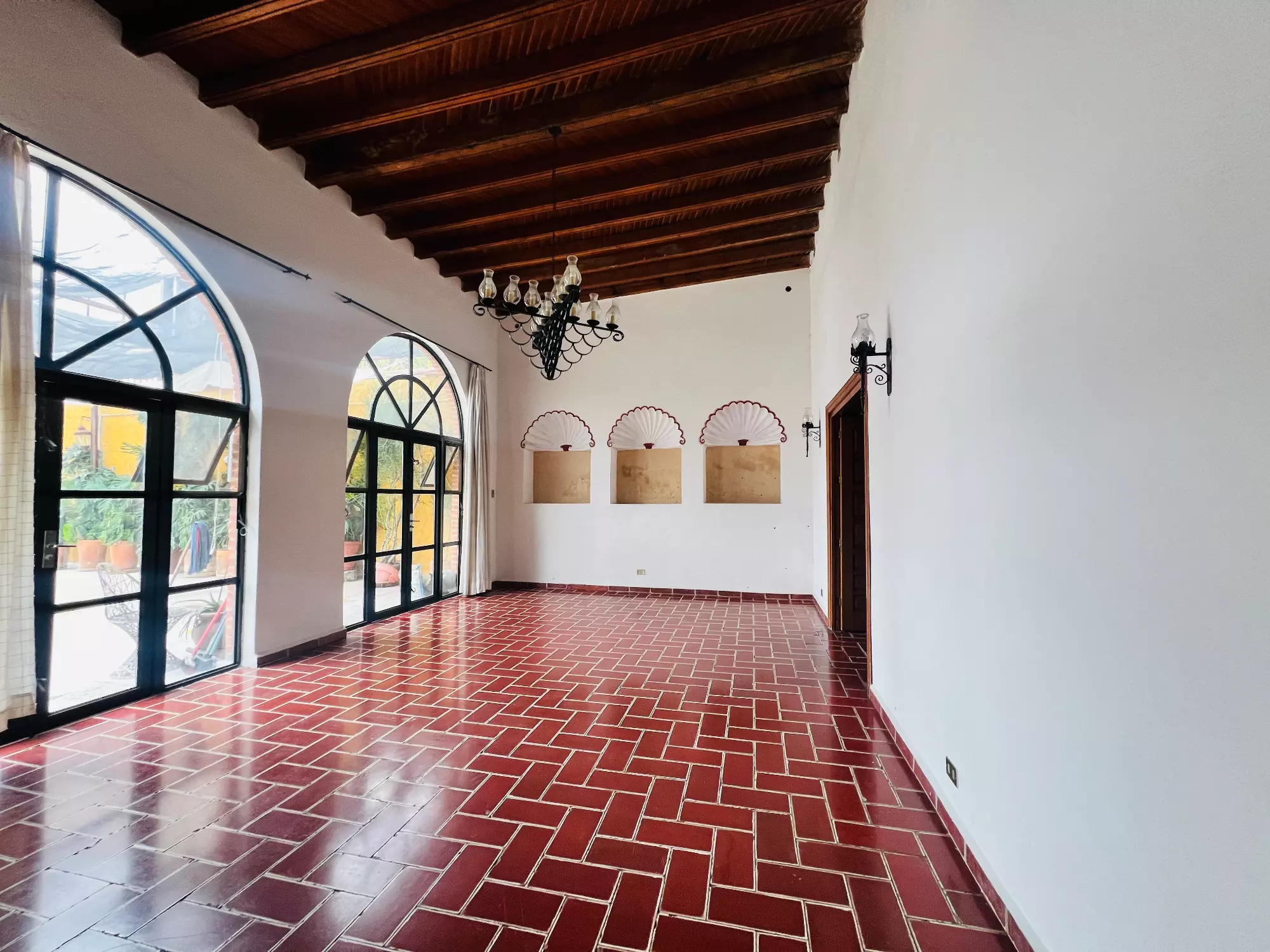Casa y Estudio — photo 8 of 9