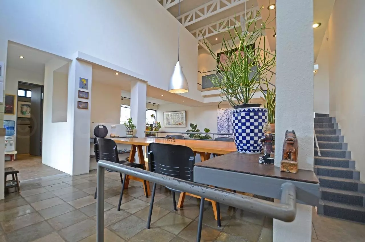 Elegant Home by Robby Friedman — photo 6 of 10