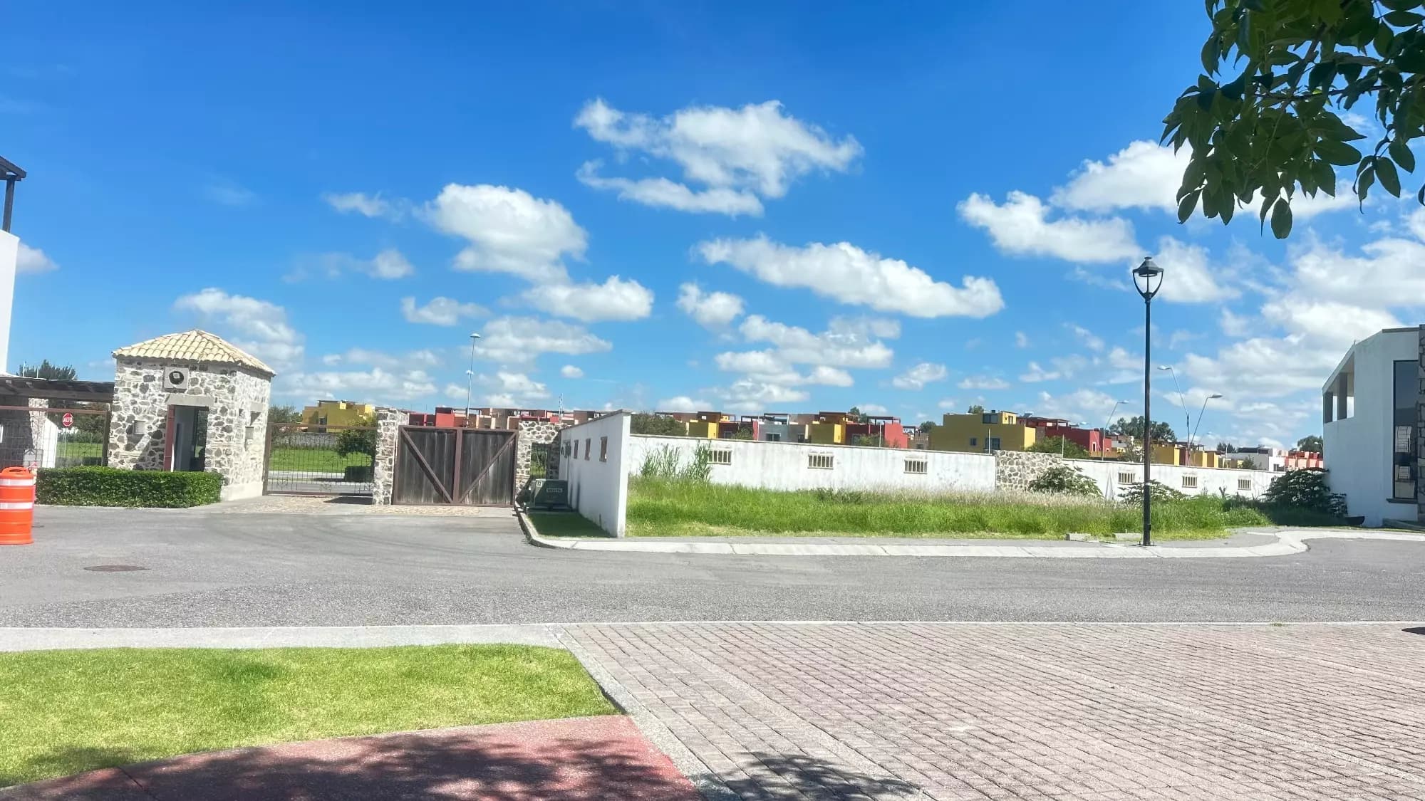 Terreno En Venta En Zirandaro Circuito Magnolias — photo 4 of 10