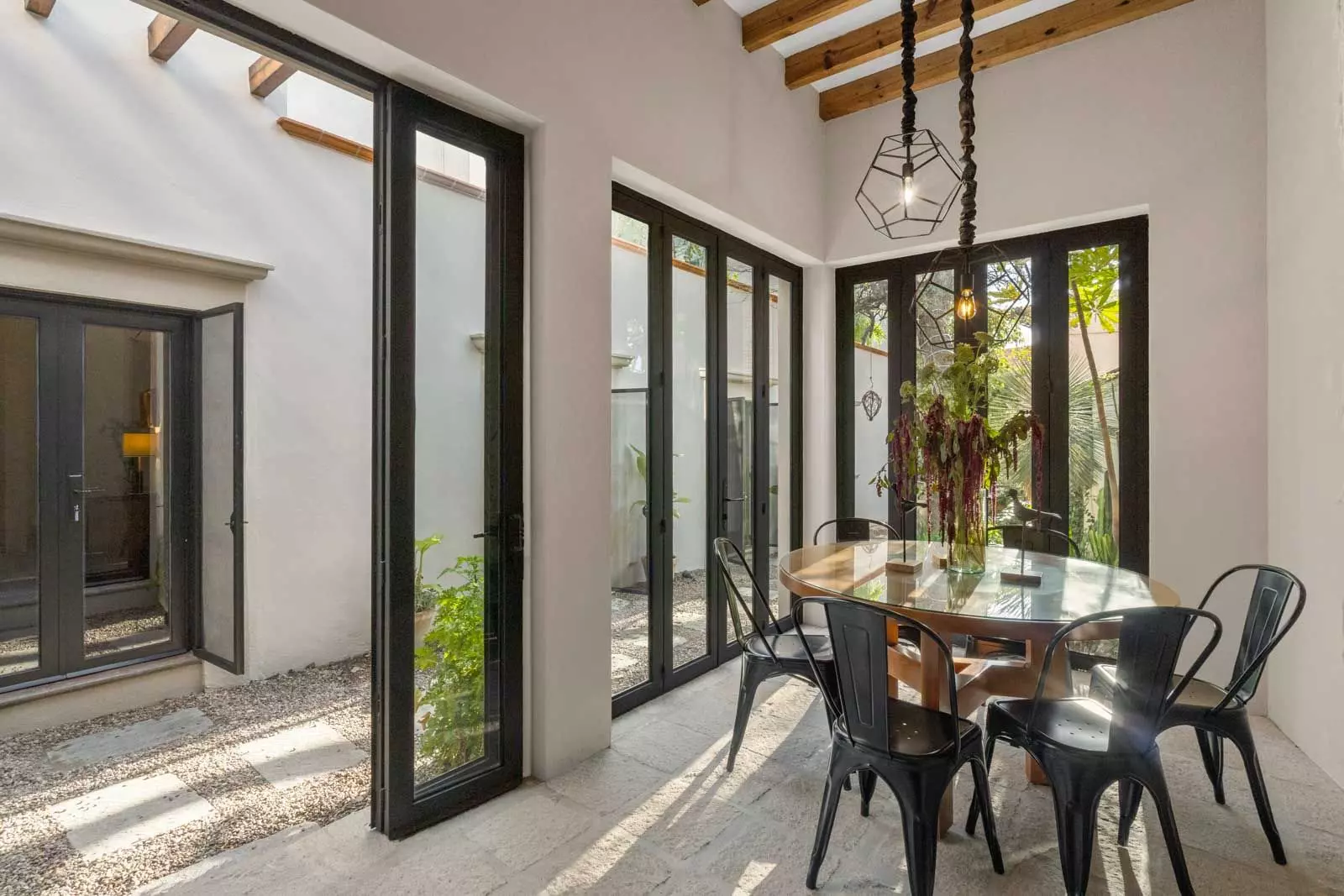 Casa Dos Monos — photo 10 of 10