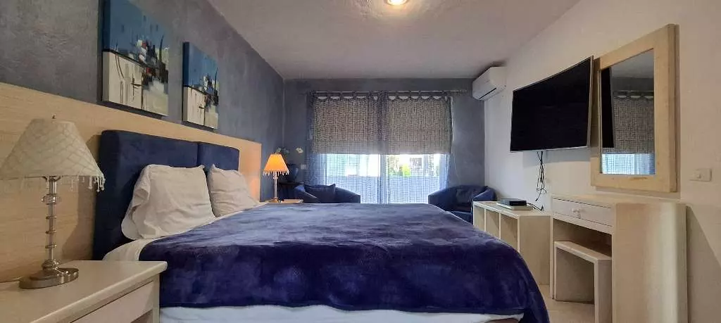 Casa Encantadora — photo 2 of 10