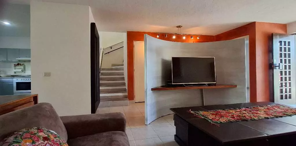 Casa Encantadora — photo 3 of 10