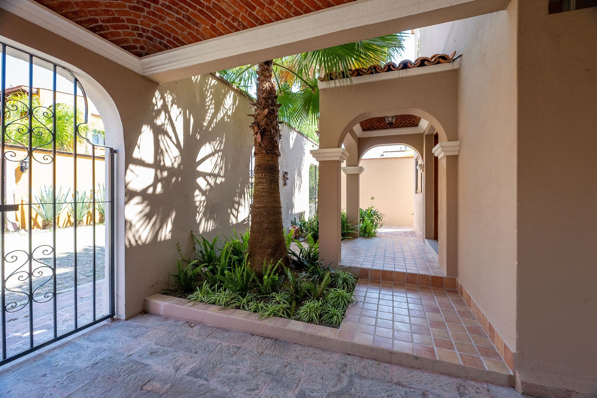 Casa Fuente — photo 2 of 10