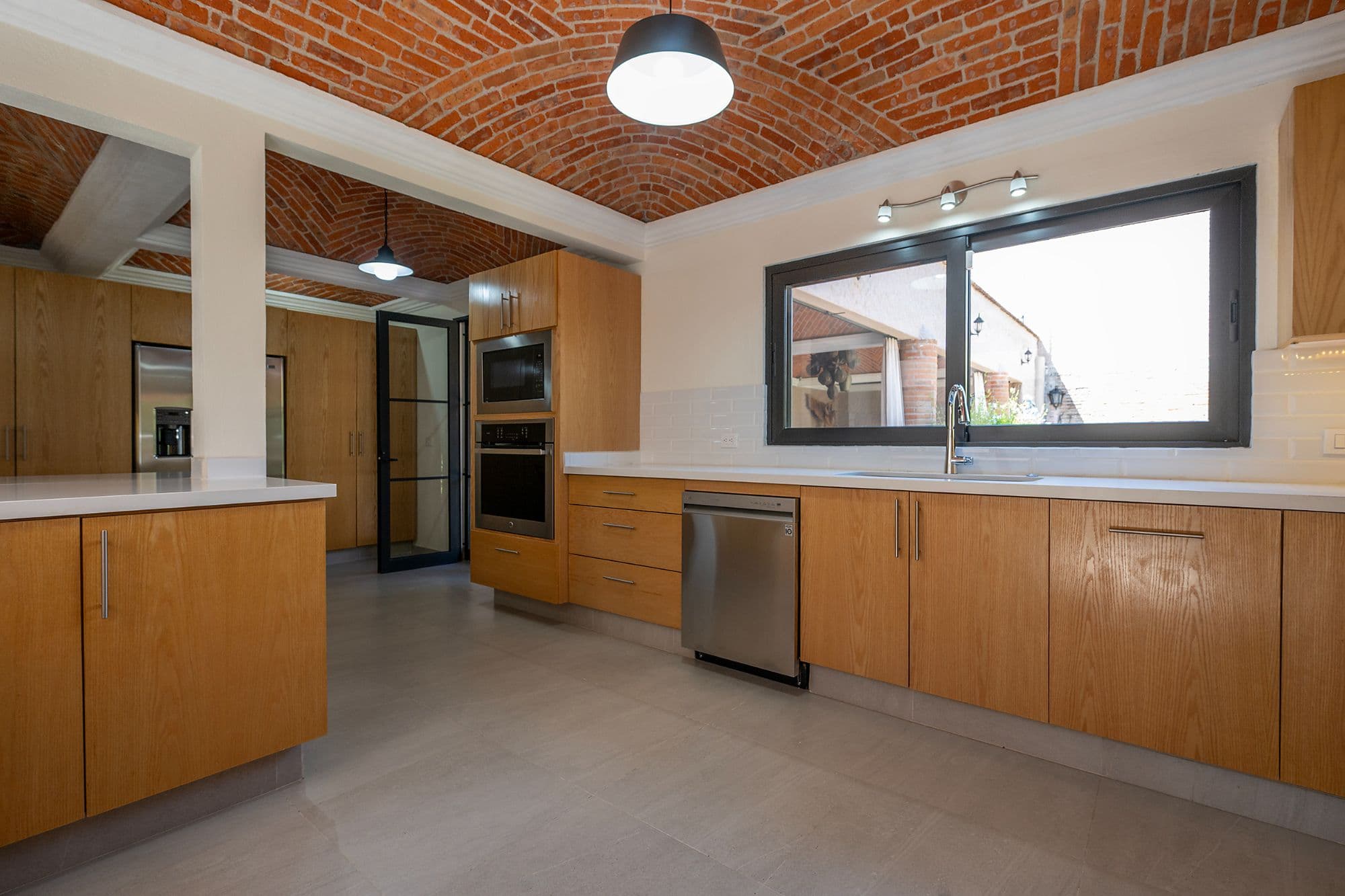 Casa Fuente — photo 8 of 10