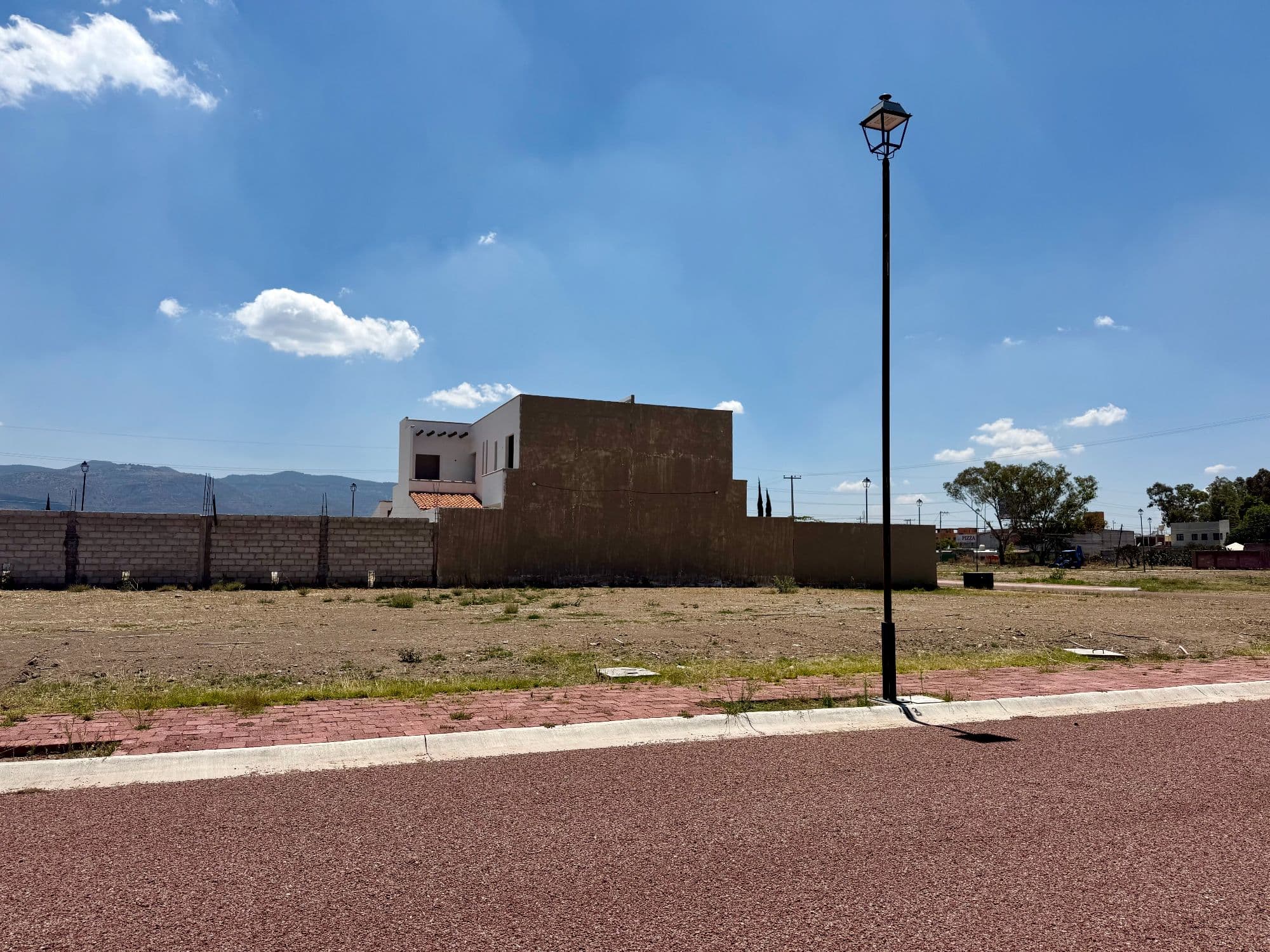 VENTA LOTE 5B EL ROBLE SALIDA A QUERETARO — photo 3 of 8