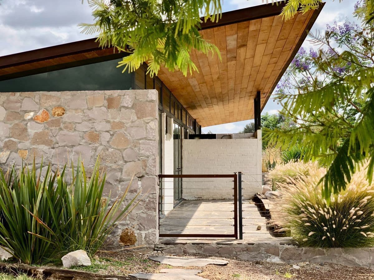 CASA 4 LAJA COUNTRY — photo 9 of 10