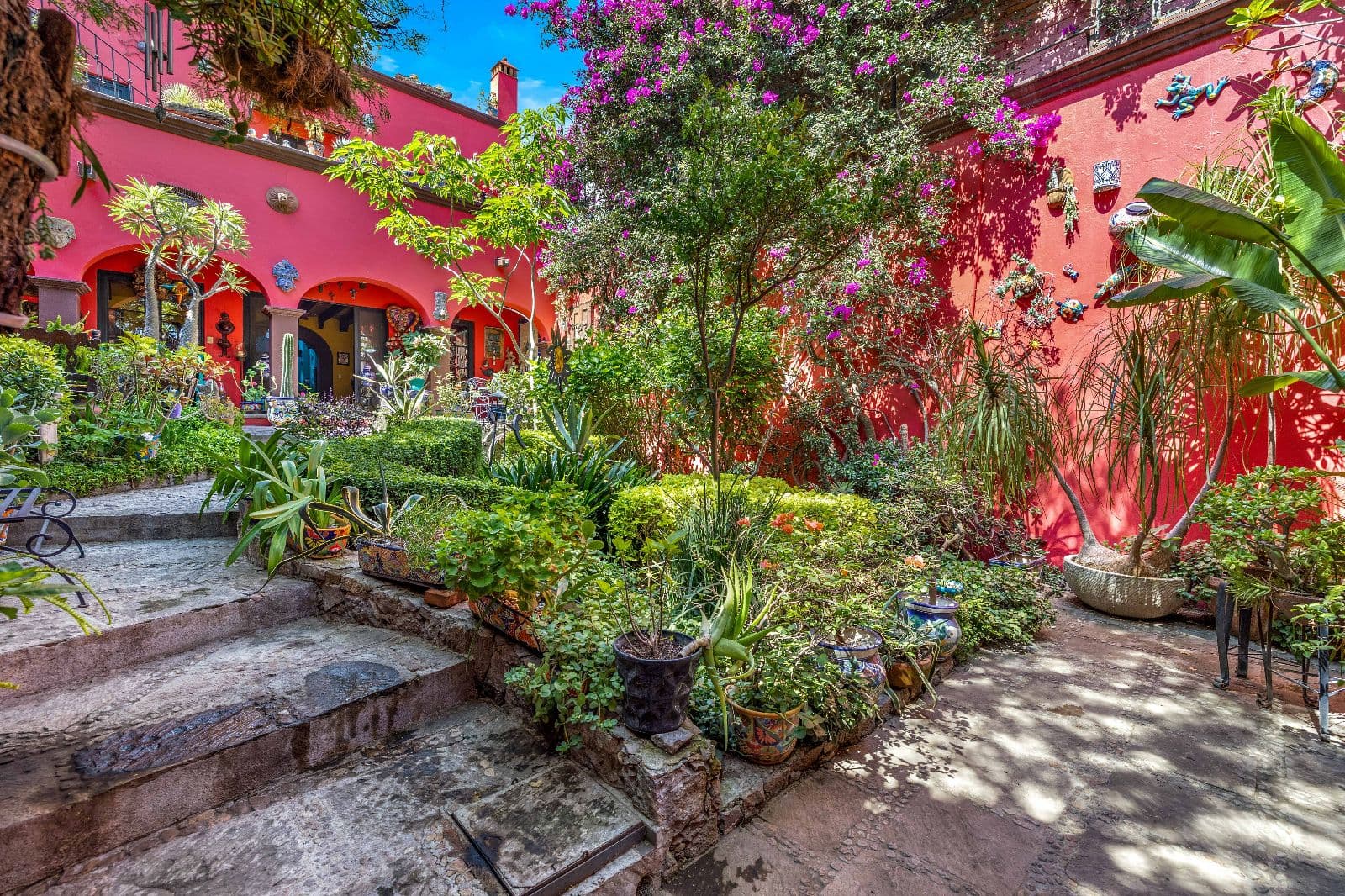 Casa De León — photo 7 of 10