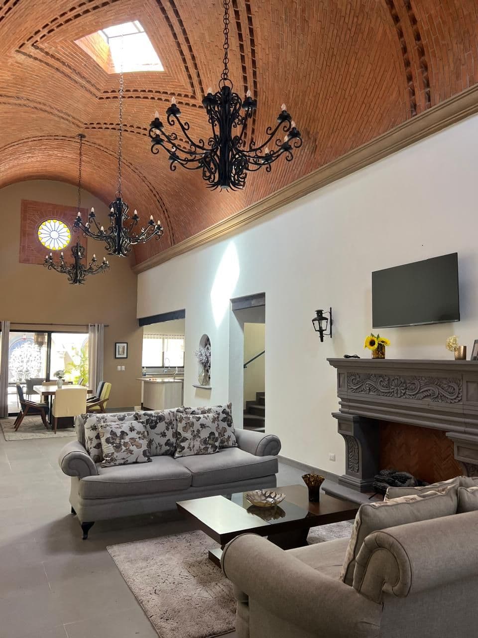 El Ensueño Residencia - Renta — photo 2 of 10