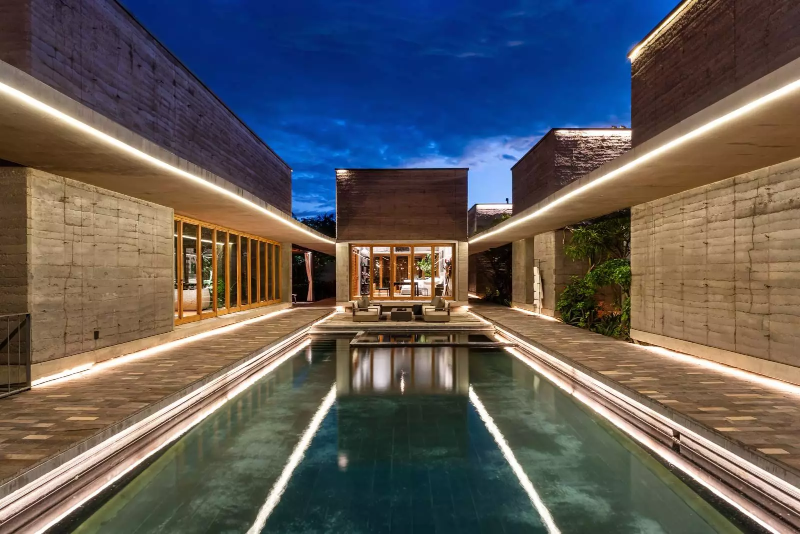 Casa Rammed Earth