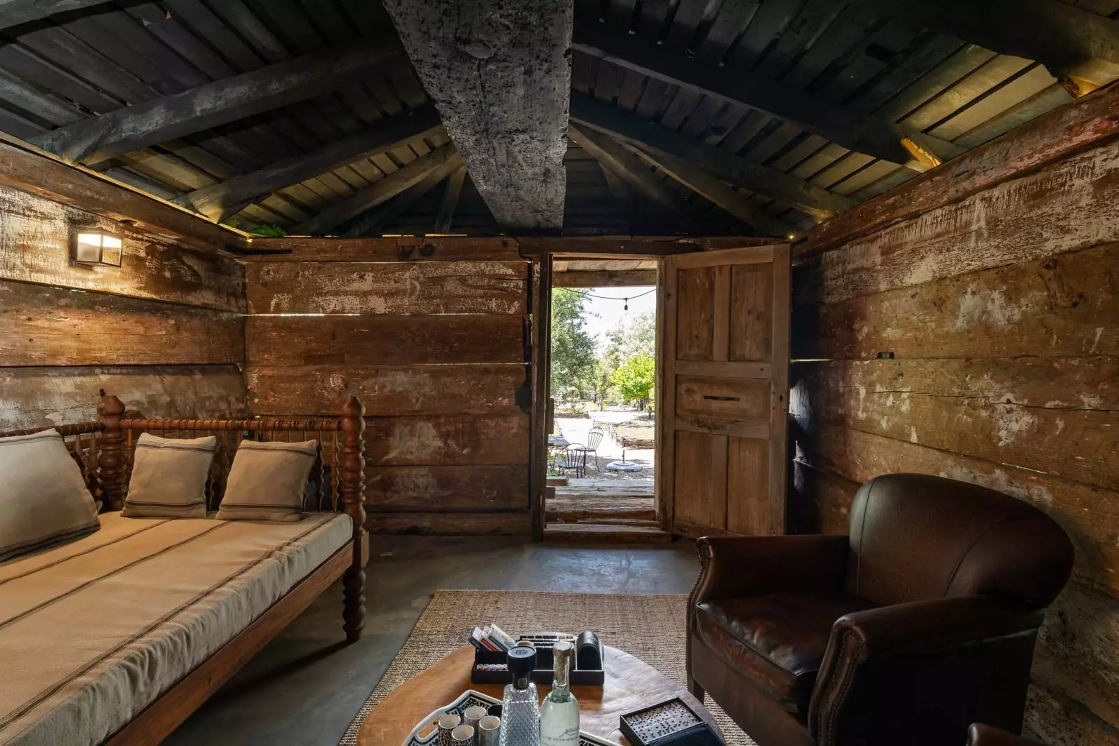Casa Rammed Earth — photo 8 of 10