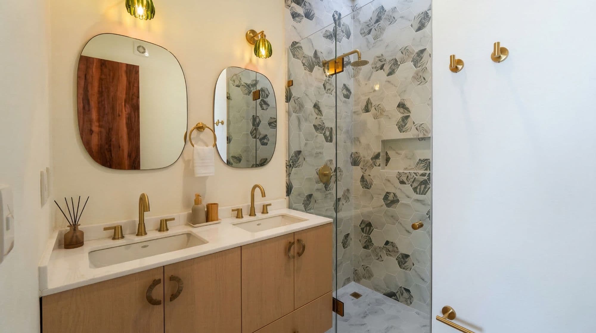 Casa Durazno: Luxury Residence & Investment in La Lejona — photo 4 of 10