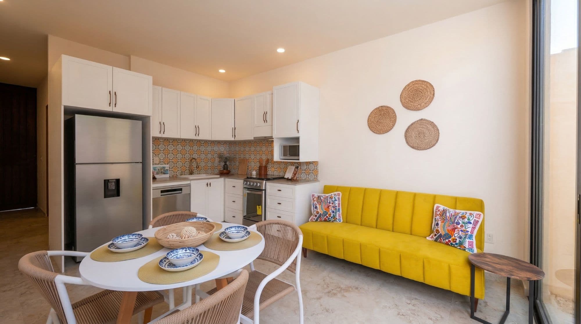 Casa Durazno: Luxury Residence & Investment in La Lejona — photo 3 of 10