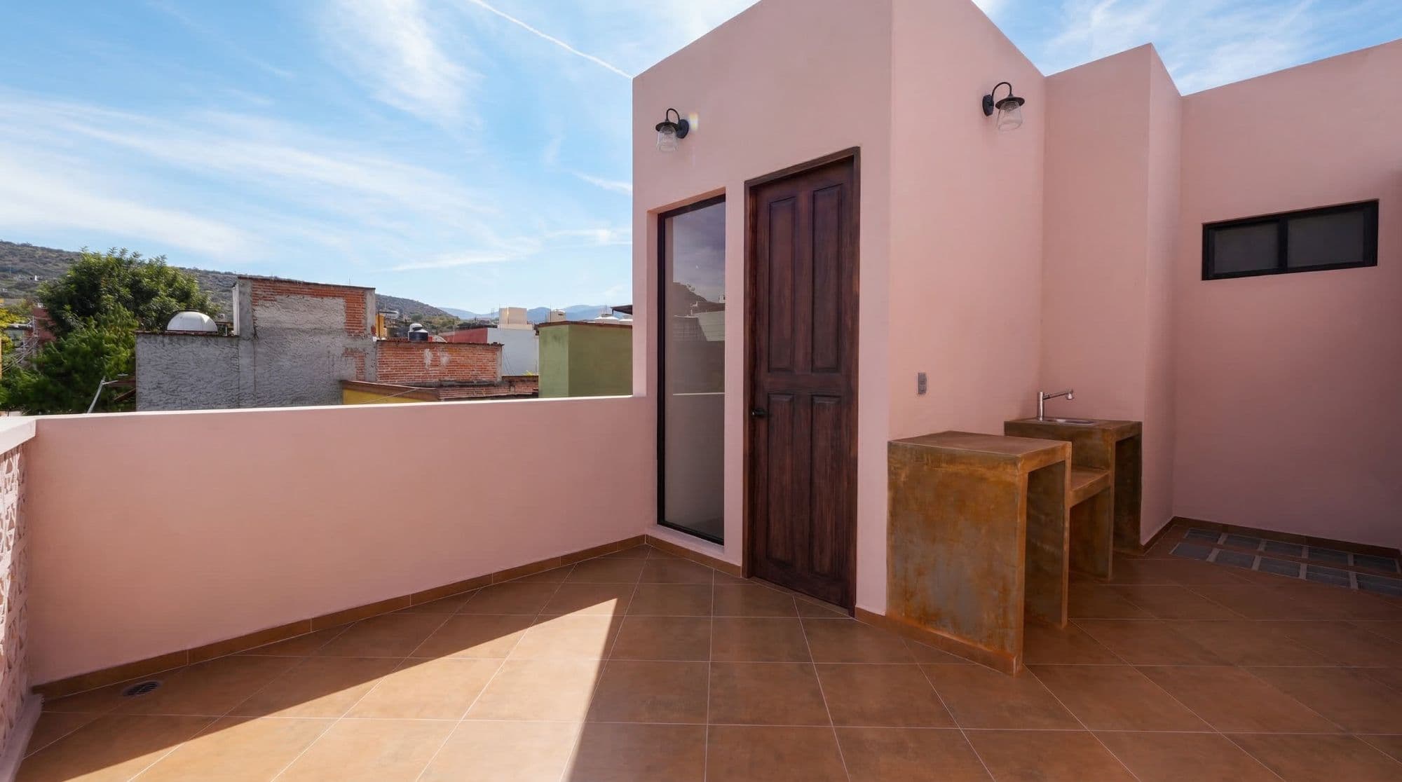 Casa Durazno: Luxury Residence & Investment in La Lejona — photo 7 of 10