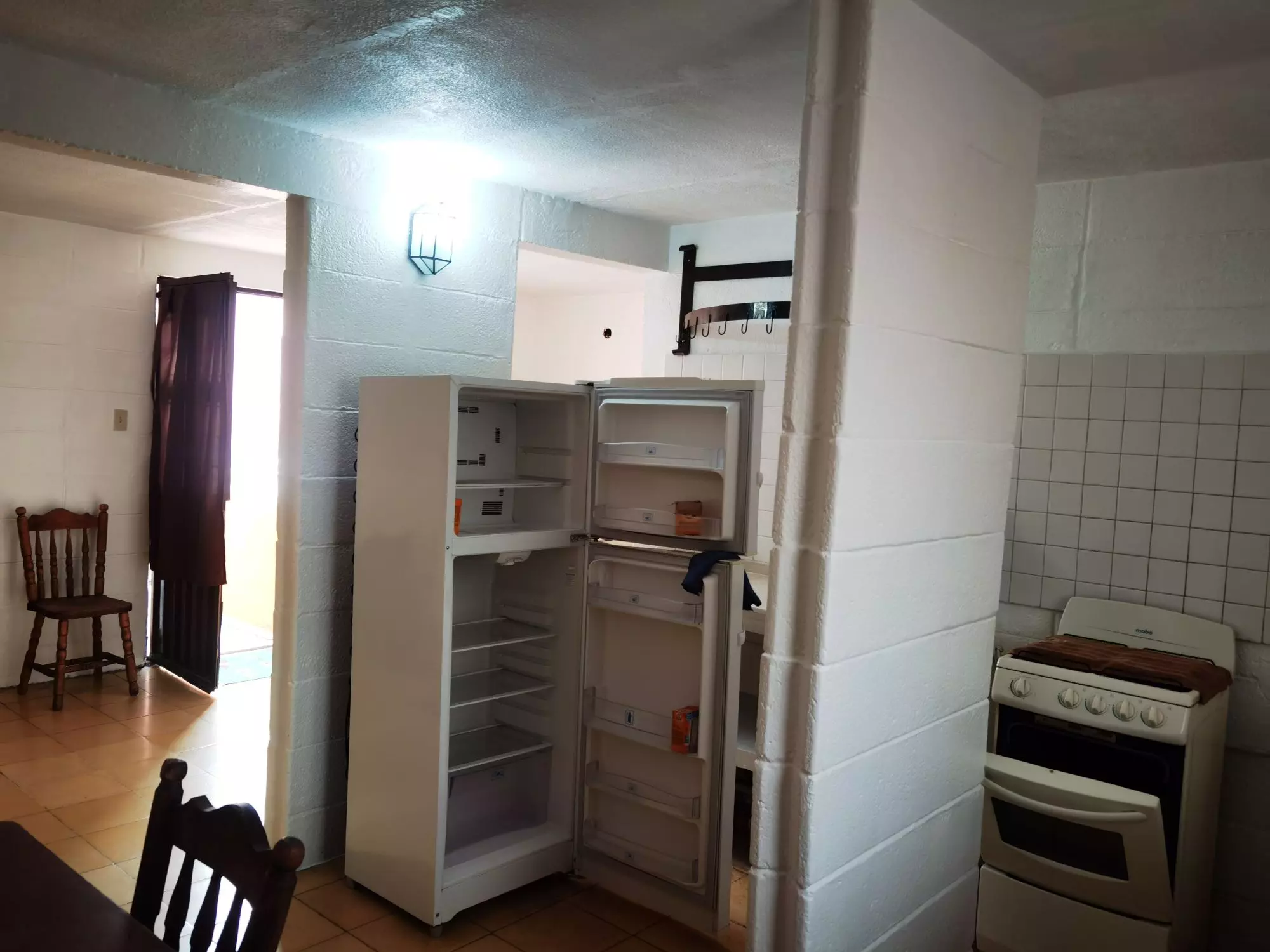 Investment opportunity FIXER UPPER!! — photo 3 of 7