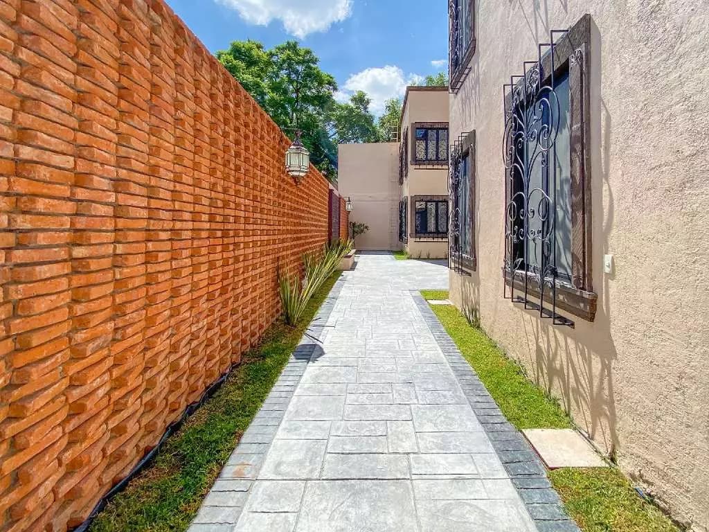 San Antonio condo A1 — photo 9 of 10